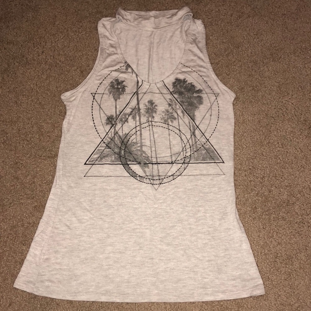 Choker graphic tank